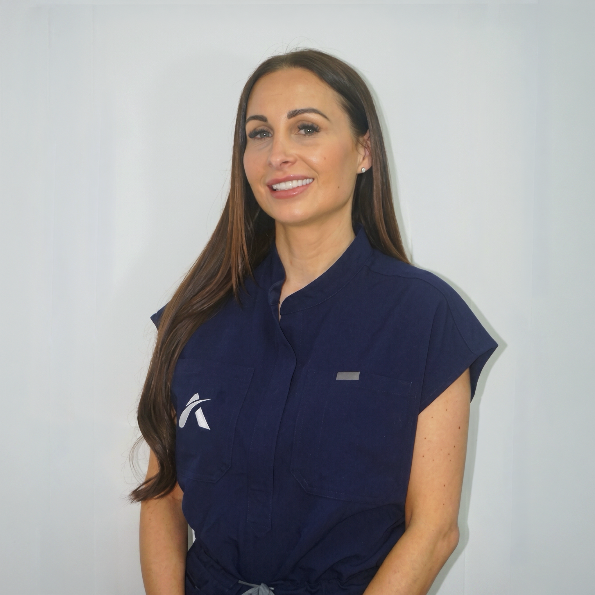 Abbie Whelan — AI Tetra Freeze practitioner, VTCT Level 4 laser qualified with 8 years aesthetics experience